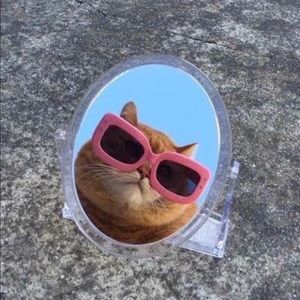 Meet your Posher, Lexi